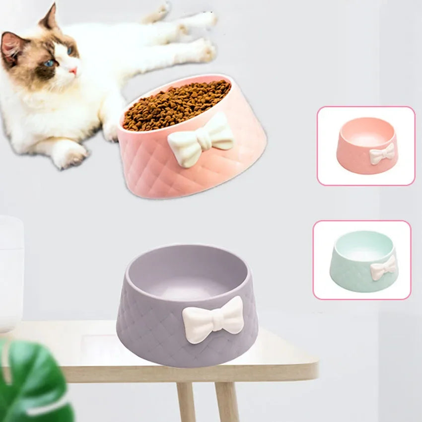 Futternäpfe für Hunde und Katzen mit Schleifen